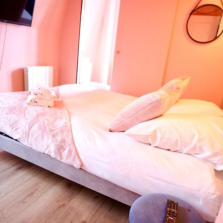 La Bonbonniere Rose Daire Caen Dış mekan fotoğraf